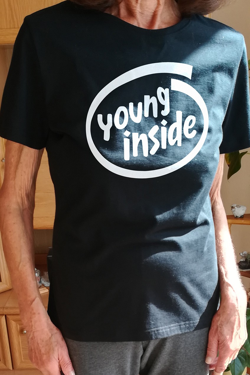 Young Inside T-Shirt schwarz